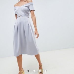 Off the shoulder classy grey midi dress 🤍